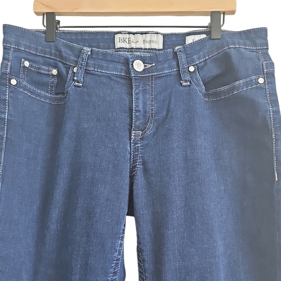 BKE PAYTON BOOT CUT METALLIC STITCH & RHINESTONE POCKET JEANS - Picture 4 of 10